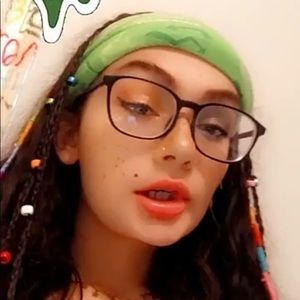 Meet your Posher, Lexis